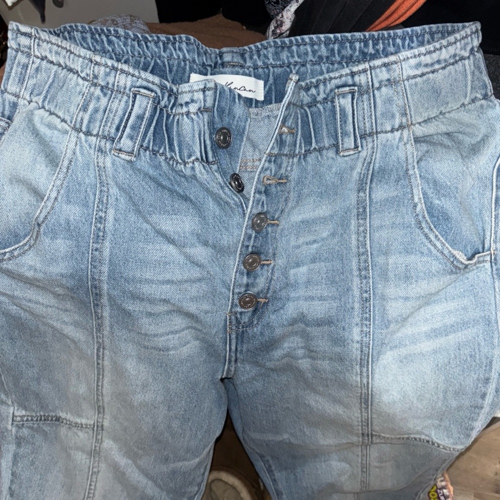 Denim High-Waisted Jeans